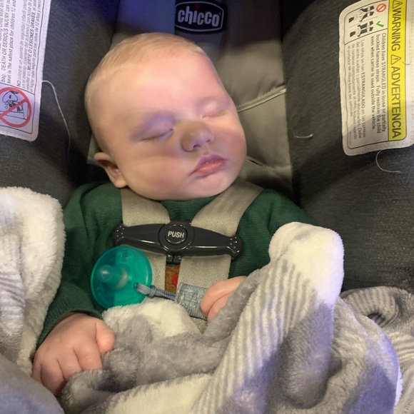 Welcome to my closet! I♥️God,Church,Fam&Friends😘 - Picture 10 of 13